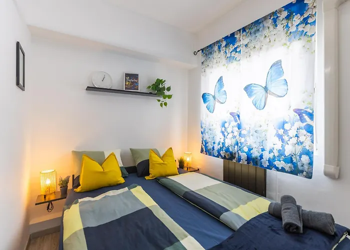 Mariposa Apartments