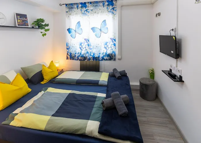 Mariposa Apartments